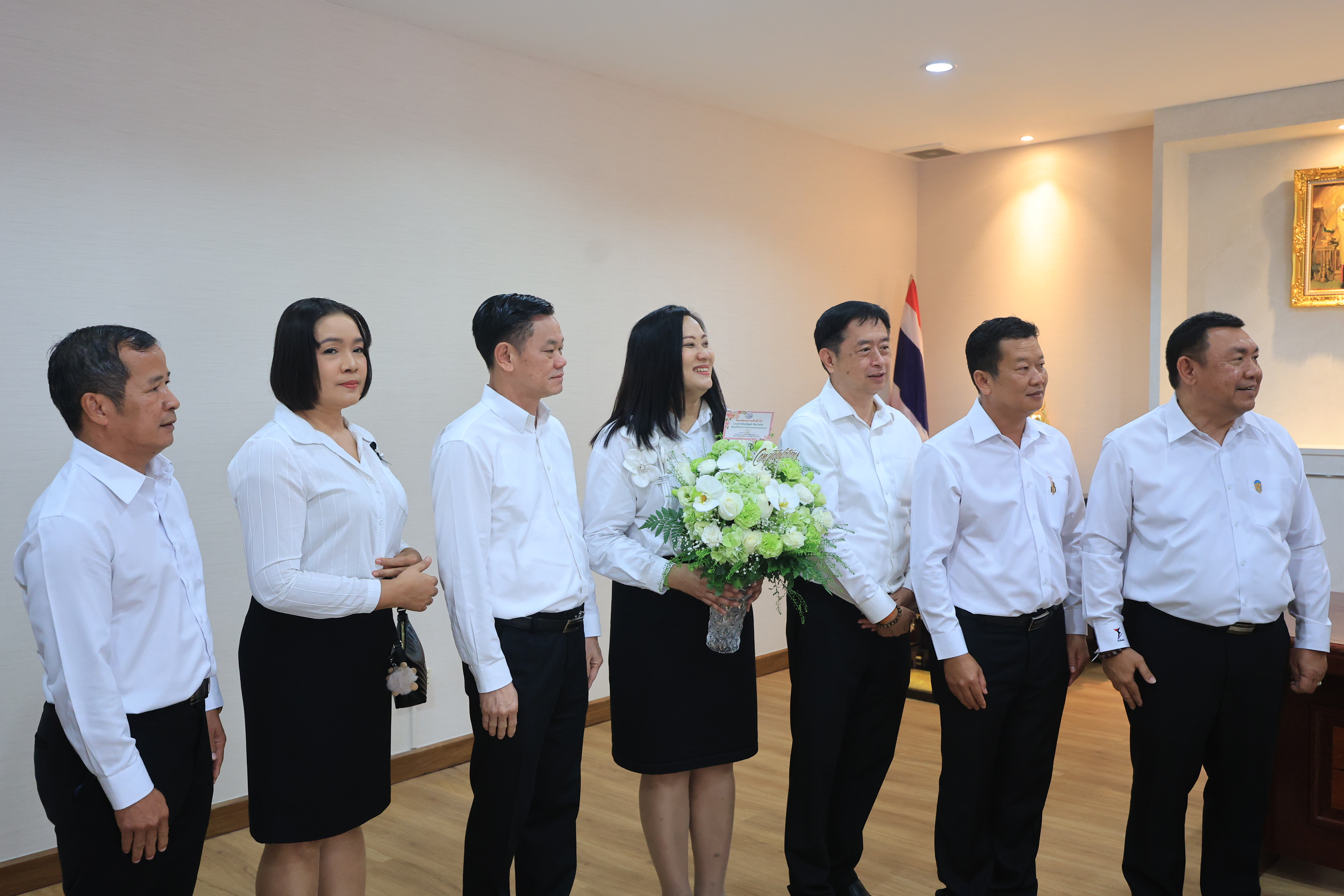 title - คณะผู้บริหาร ส.ป.ก. ร่วมแสดงความยินดีในโอกาสเข้ารับตำแหน่งของรัฐมนตรีว่าการกระทรวงเกษตรและสหกรณ์ และรัฐมนตรีช่วยว่าการกระทรวงเกษตรและสหกรณ์ 